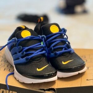 Nike Kids Black and Blue Sneakers